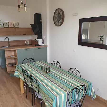 Appartamento Avec Terrasse, Aircon & Parking Clos